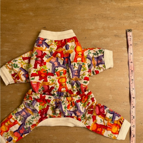 Monkey print doggy pajamas in size 10 - Picture 9 of 10